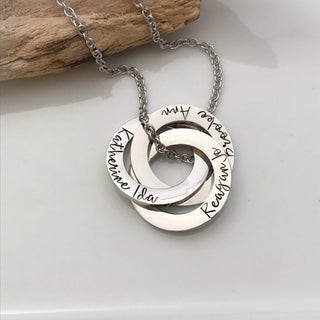 3 Ring Interlocking Ring Necklace