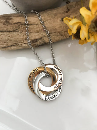 3 Ring Interlocking Ring Necklace