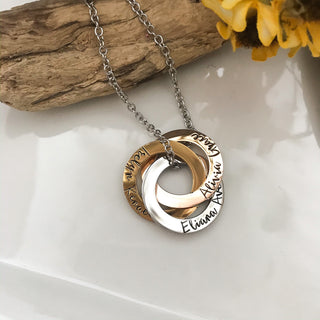 3 Ring Interlocking Ring Necklace