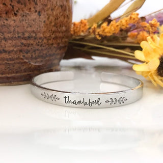 Thankful bracelet --Thanksgiving jewelry--autumn jewelry--fall jewelry