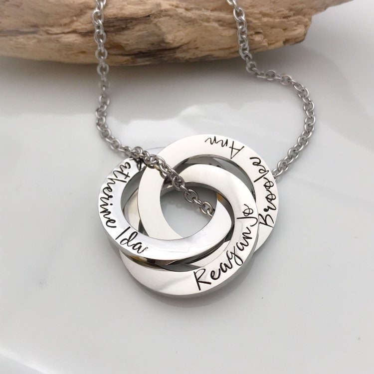 3 Ring necklace--Mothers Name Necklace--Interlocking Ring Necklace